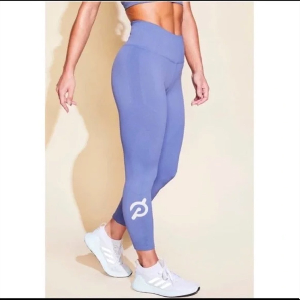 Size Small peloton festive blue shapeshifter leggings